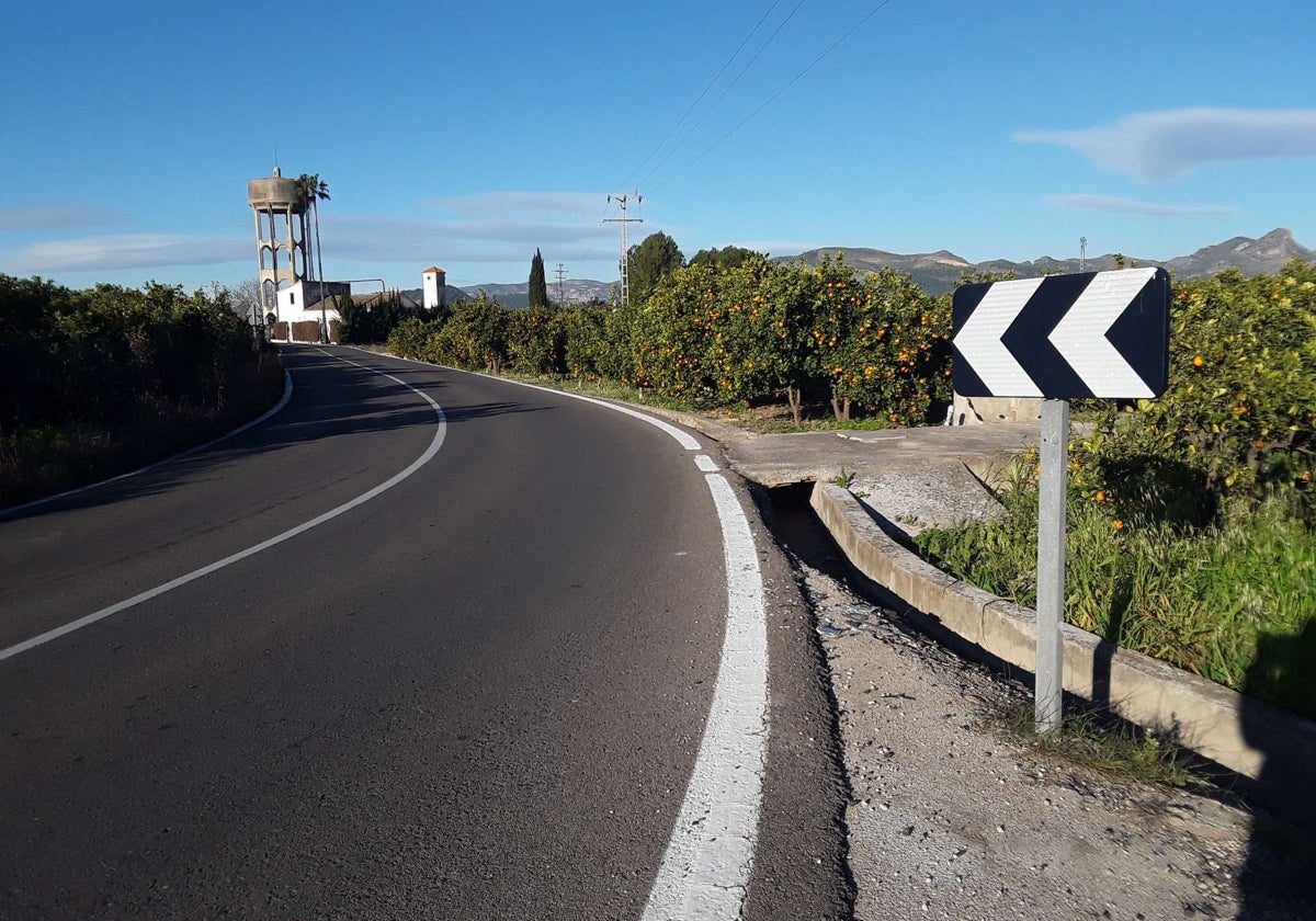 Tramo de la carretera que se va a ampliar y que contará con carril bici.