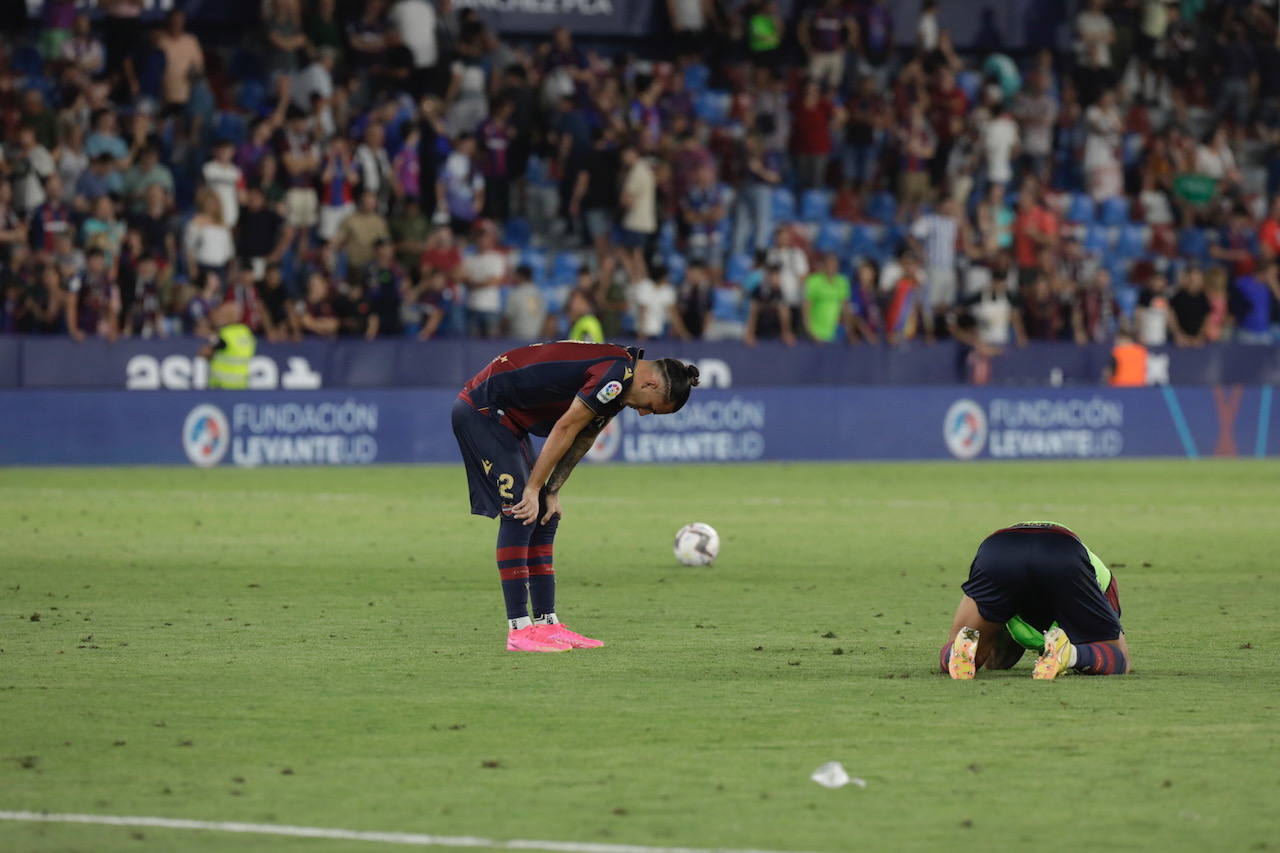 Las mejores imágenes del Levante - Alavés