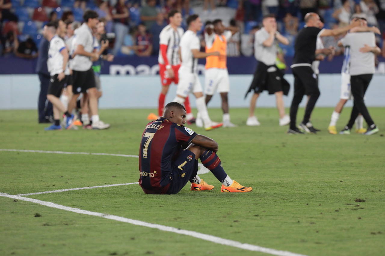 Las mejores imágenes del Levante - Alavés