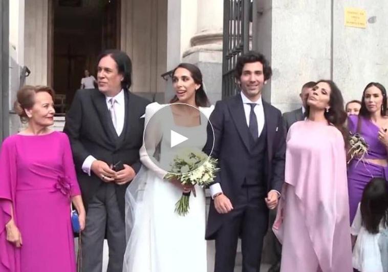 Carolina Trillo, hija de Encarna Salazar (Azúcar Moreno), se casa en Madrid
