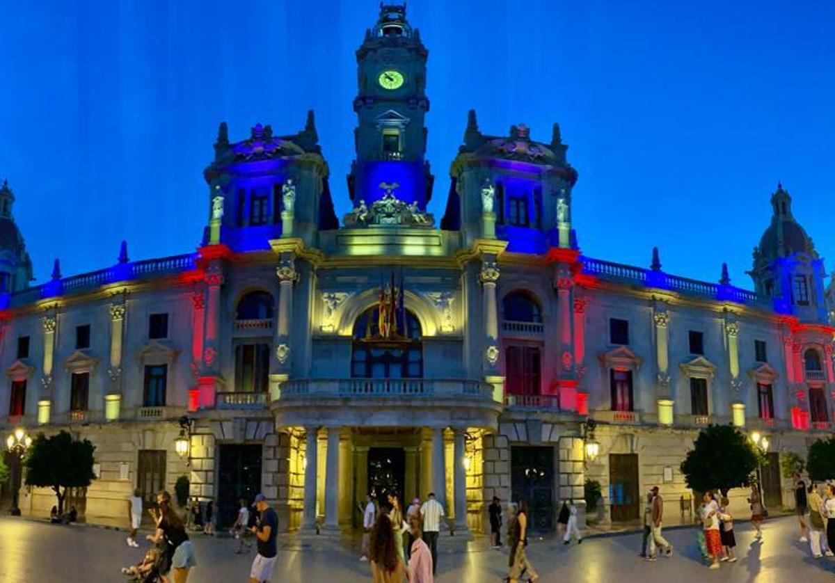 La Senyera, en el Ayuntamiento.