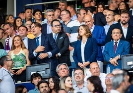 Quico Catalán, entre Pilar Bernabé y María José Catalá el pasado sábado.