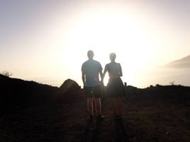 Él y yo, en una puesta de sol en la isla de El Hierro