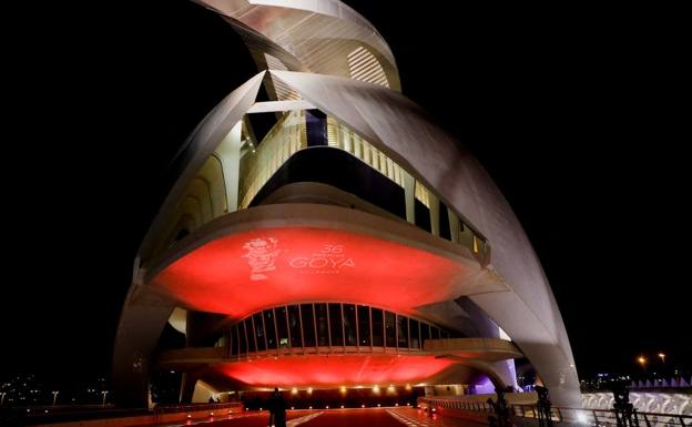 El Palau de les Arts, iluminado para la gala de los Premios Goya que se celebró en febrero de 2022.