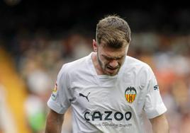 Toni Lato, durante su último partido en Mestalla con el Valencia.