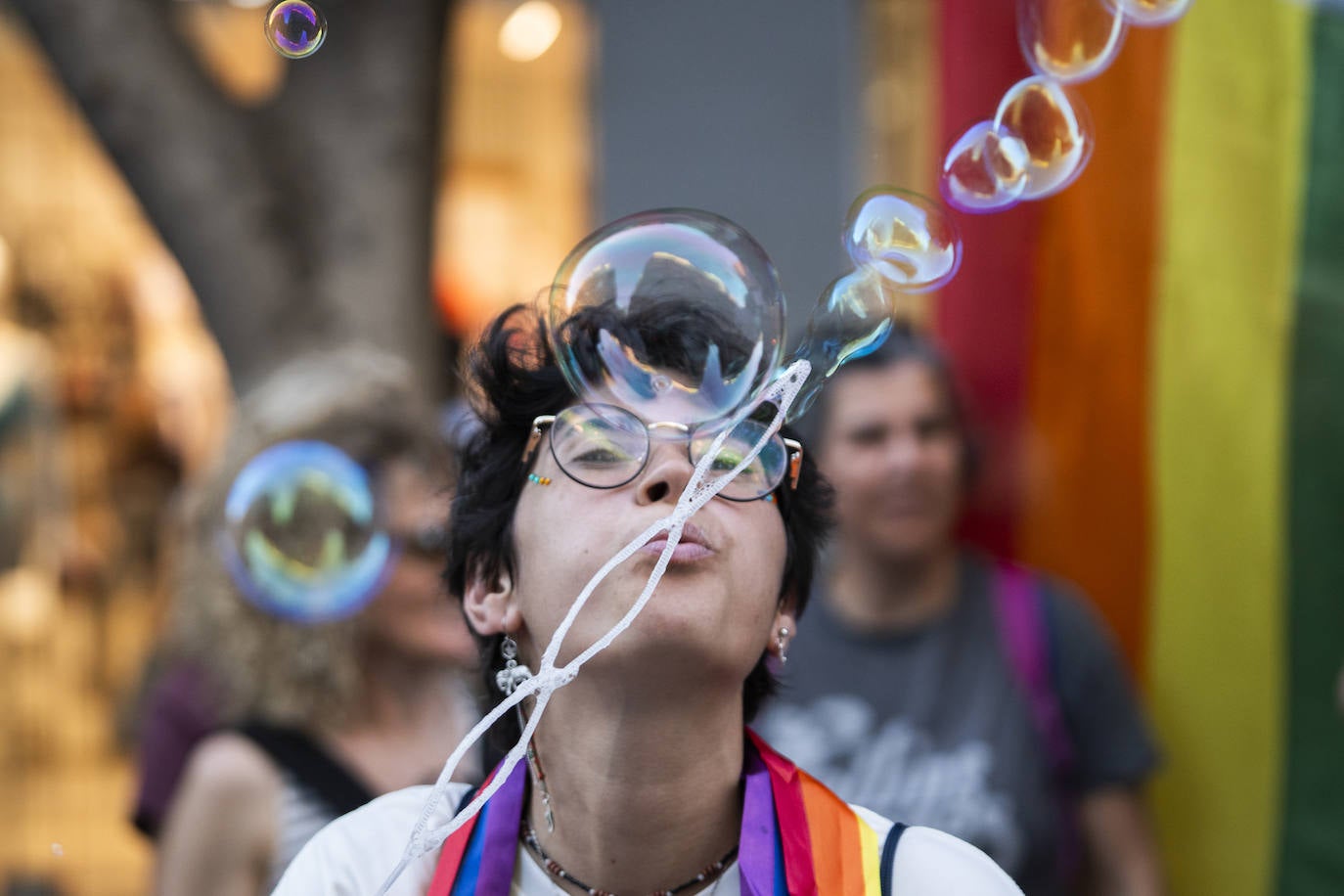 Las mejores imágenes de la marcha del Orgullo en Valencia