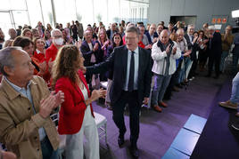 Ximo Puig, en un acto con altos cargos e independientes, en la campaña