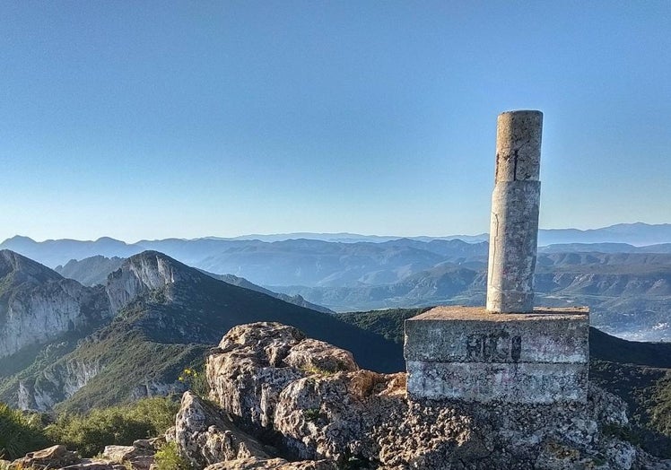 Imagen principal - Bellas instantáneas del Paraje Natural de La Murta.