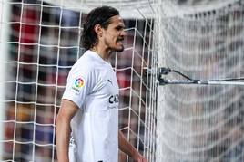 Edinson Cavani, en un partido con el Valencia C.F