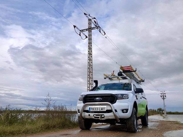 i-DE, la empresa distribuidora del grupo Iberdrola, trabaja adaptando las líneas eléctricas para prevenir posibles incidentes