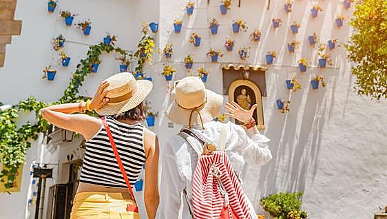 Seis ciudades de la Comunitat, entre los destinos vacacionales más buscados