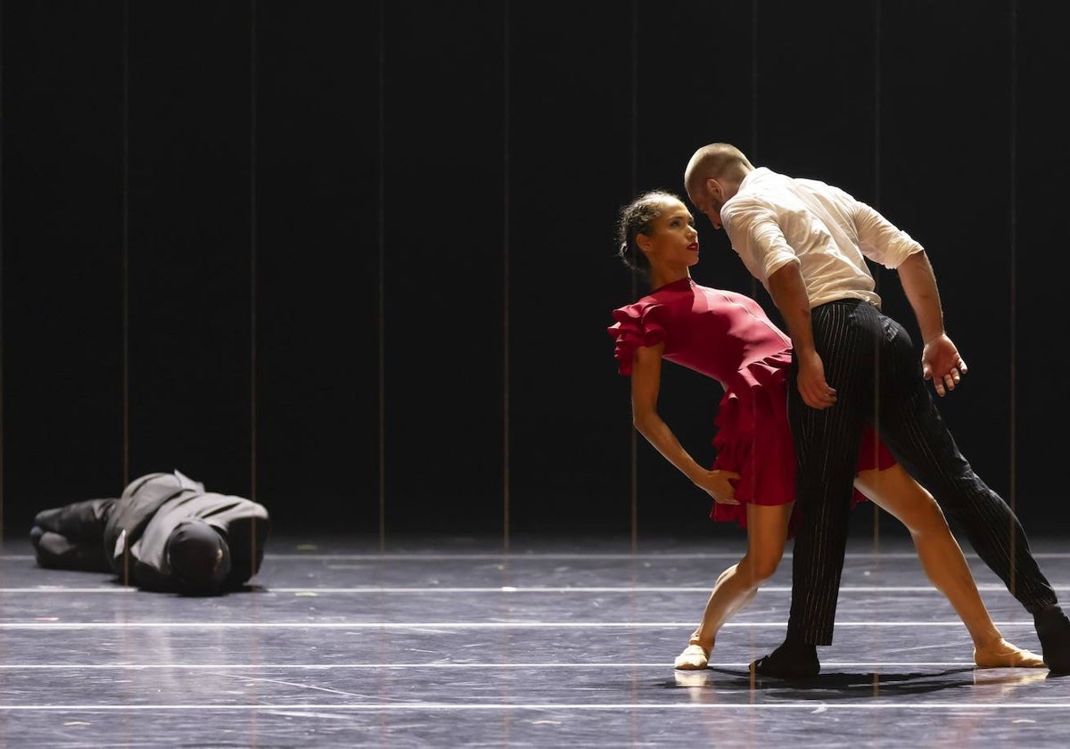 Un momento de la escenificación de 'Carmen'.