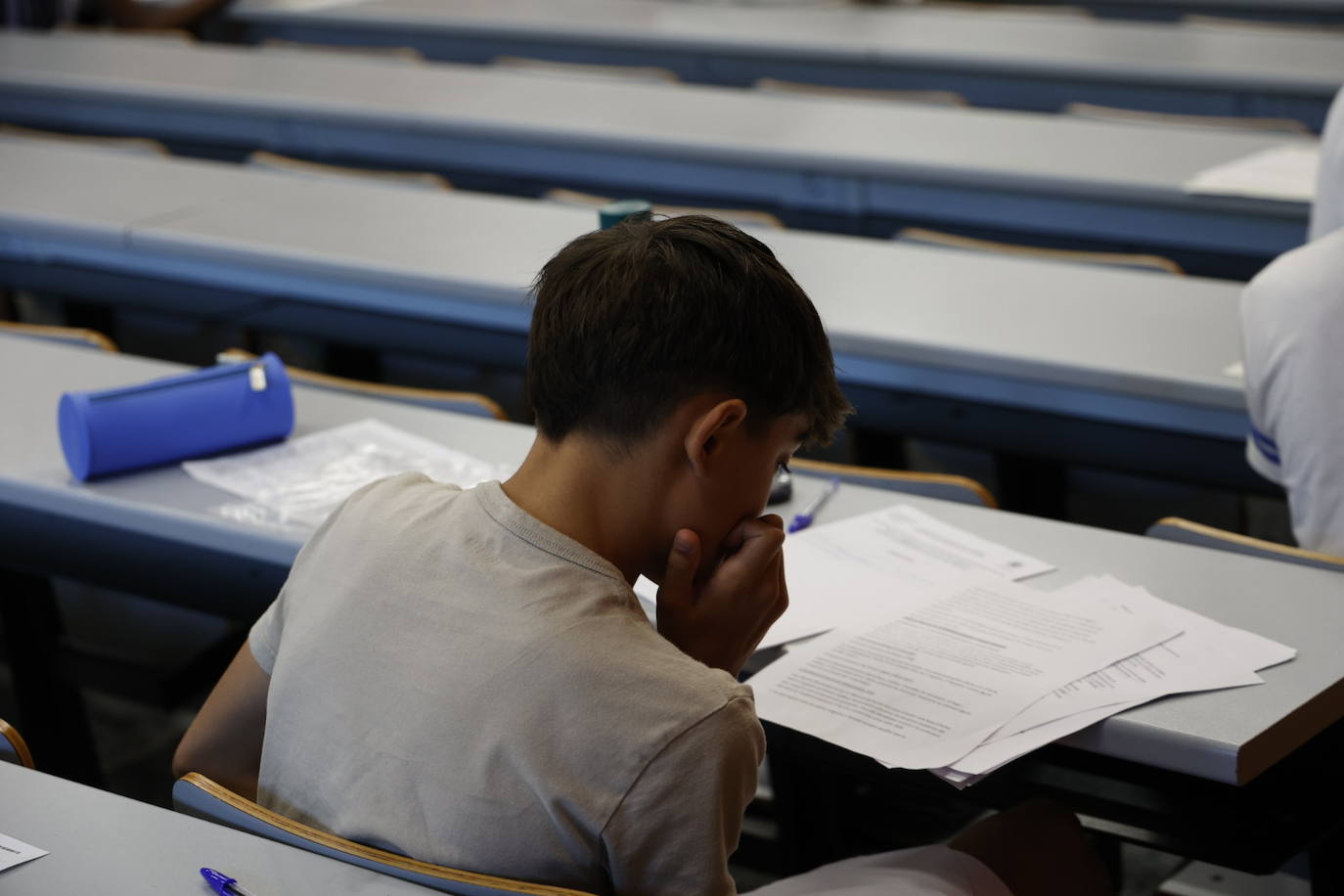 Los valencianos se examinan en la prueba extraordinaria de selectividad 2023