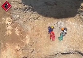 Captura de pantalla del vídeo del rescate del sábado de dos escaladores.