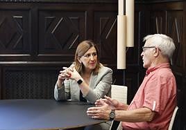 Reunion de Maria Jose Catala y Joan Ribo en la Alcaldia, tras las elecciones