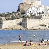 Así están hoy las playas de Benicàssim y Peñíscola: bandera, tiempo y ocupación