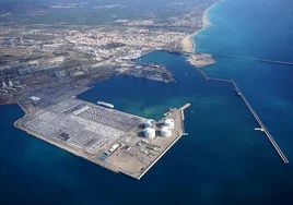 Vista aérea del puerto de Sagunto.