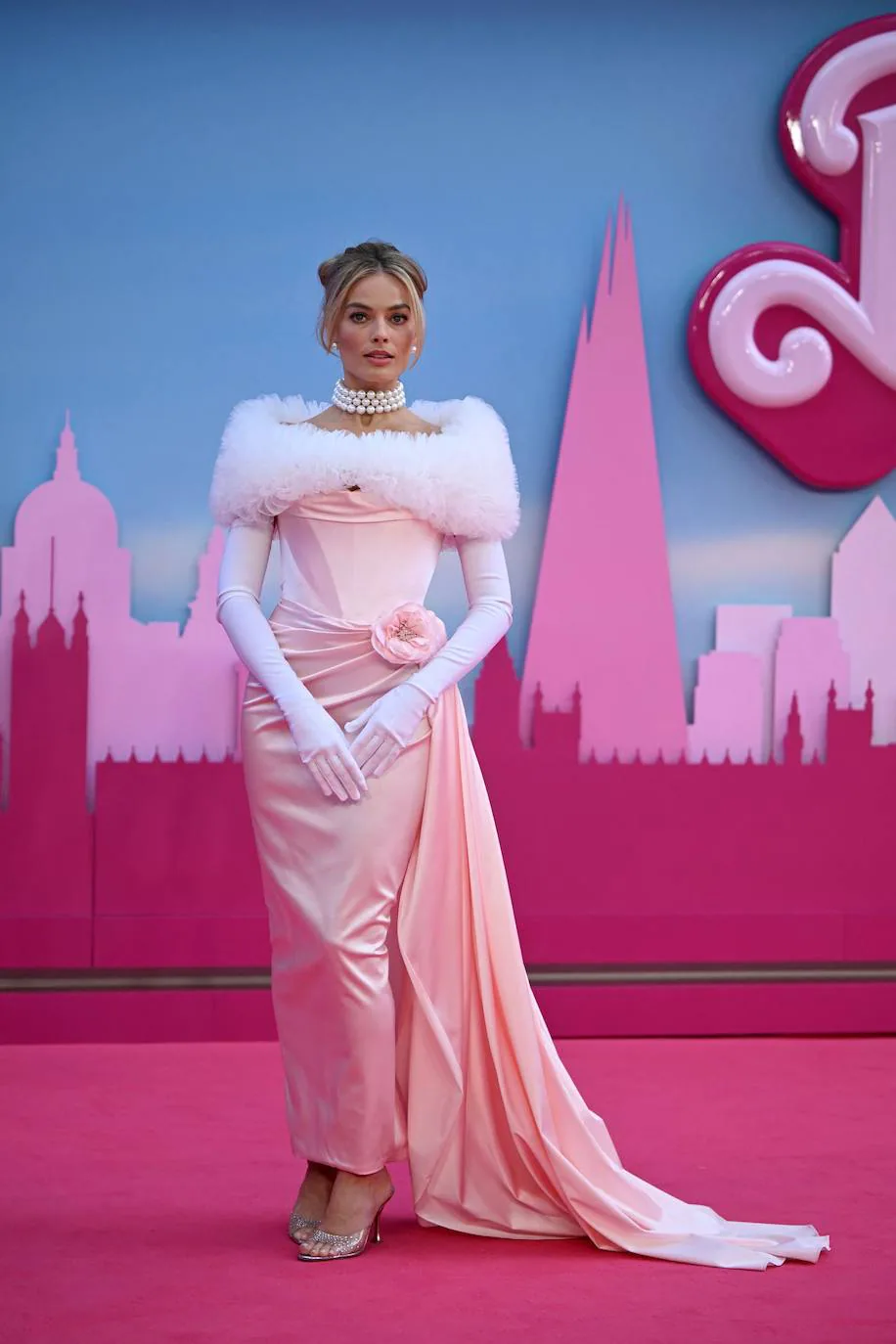 Barbie”: los looks de los famosos en la alfombra rosa en Londres, premiere  barbie londres, ryan gosling, dua lipa, margot robbie, VIU