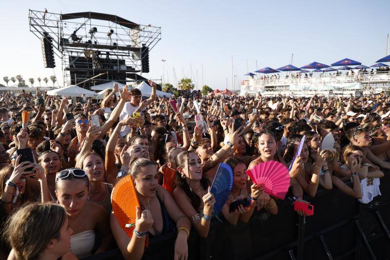 La Marina de Valencia vibra con el Latin Fest