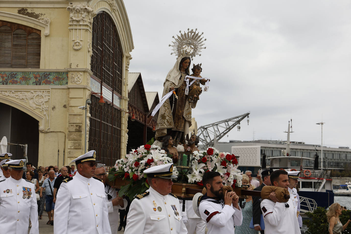 Valencia le rinde homenaje a la Virgen del Carmen