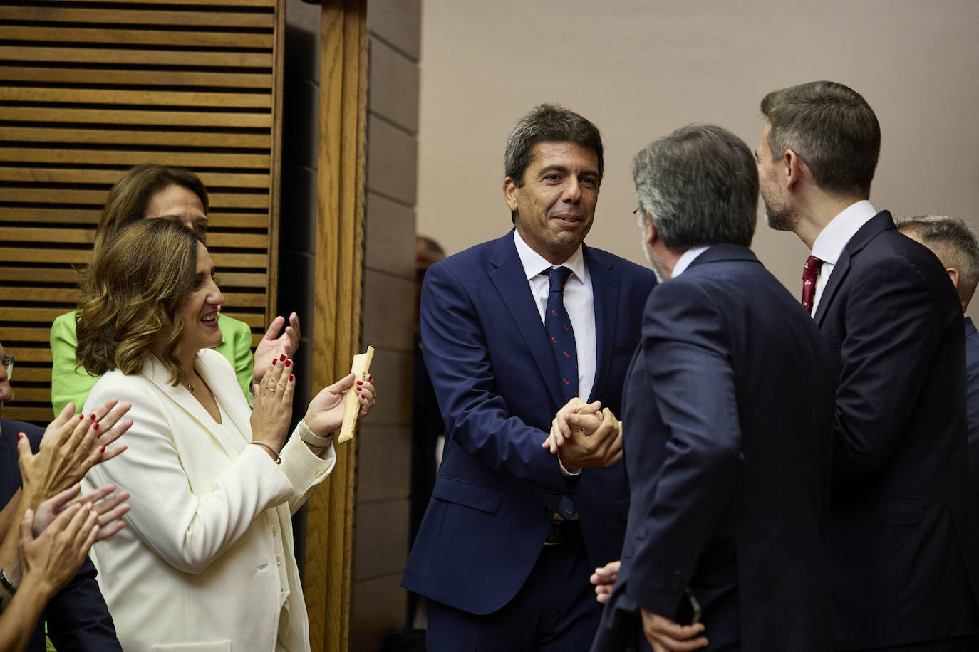 Así ha sido la toma de posesión de Carlos Mazón como presidente de la Generalitat