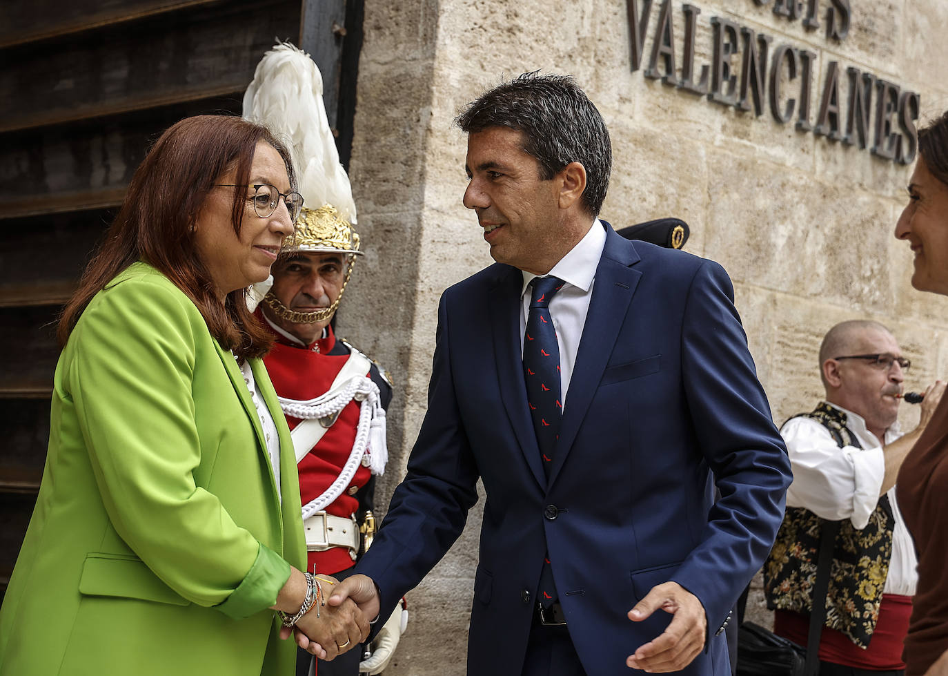 Así ha sido la toma de posesión de Carlos Mazón como presidente de la Generalitat