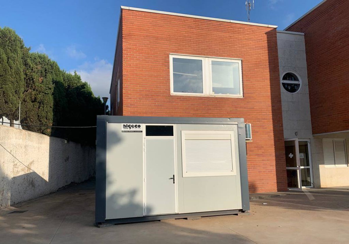 Habitáculo instalado para el personal sanitario.