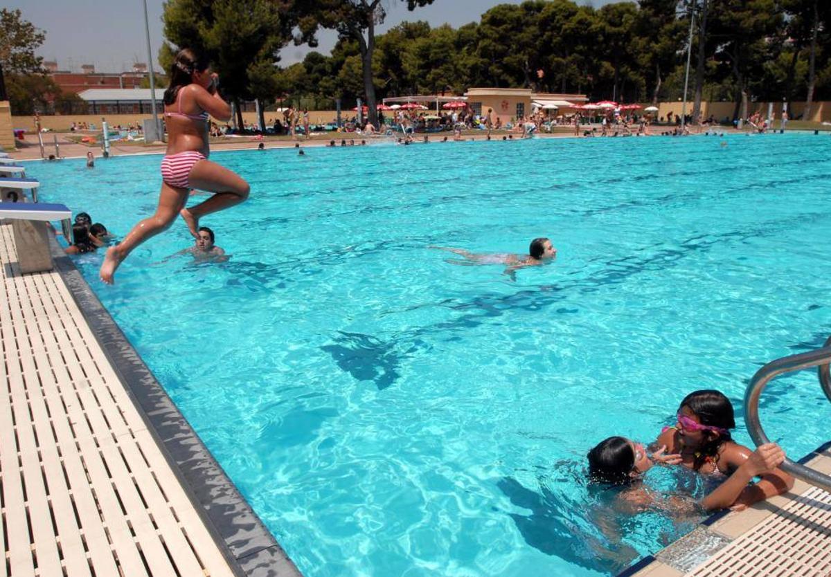 Piscina del Parque del Oeste