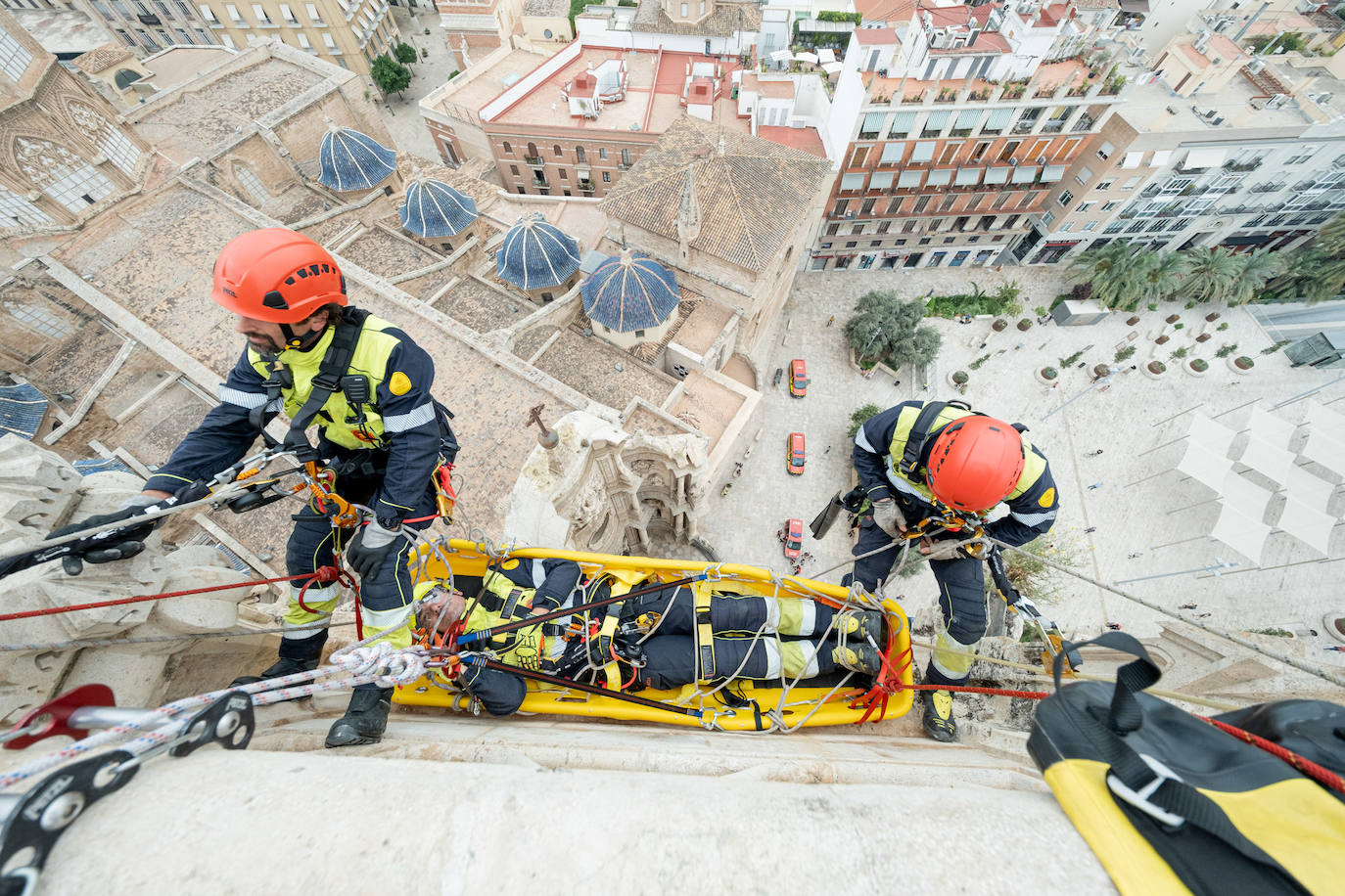 Un simulacro de evacuación sorprende en pleno Micalet