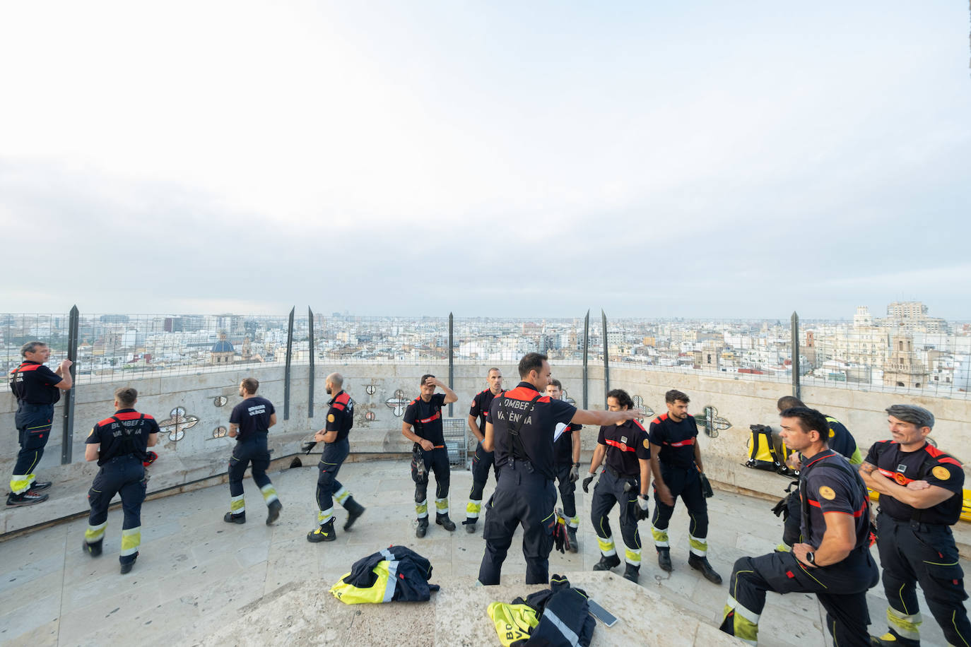 Un simulacro de evacuación sorprende en pleno Micalet