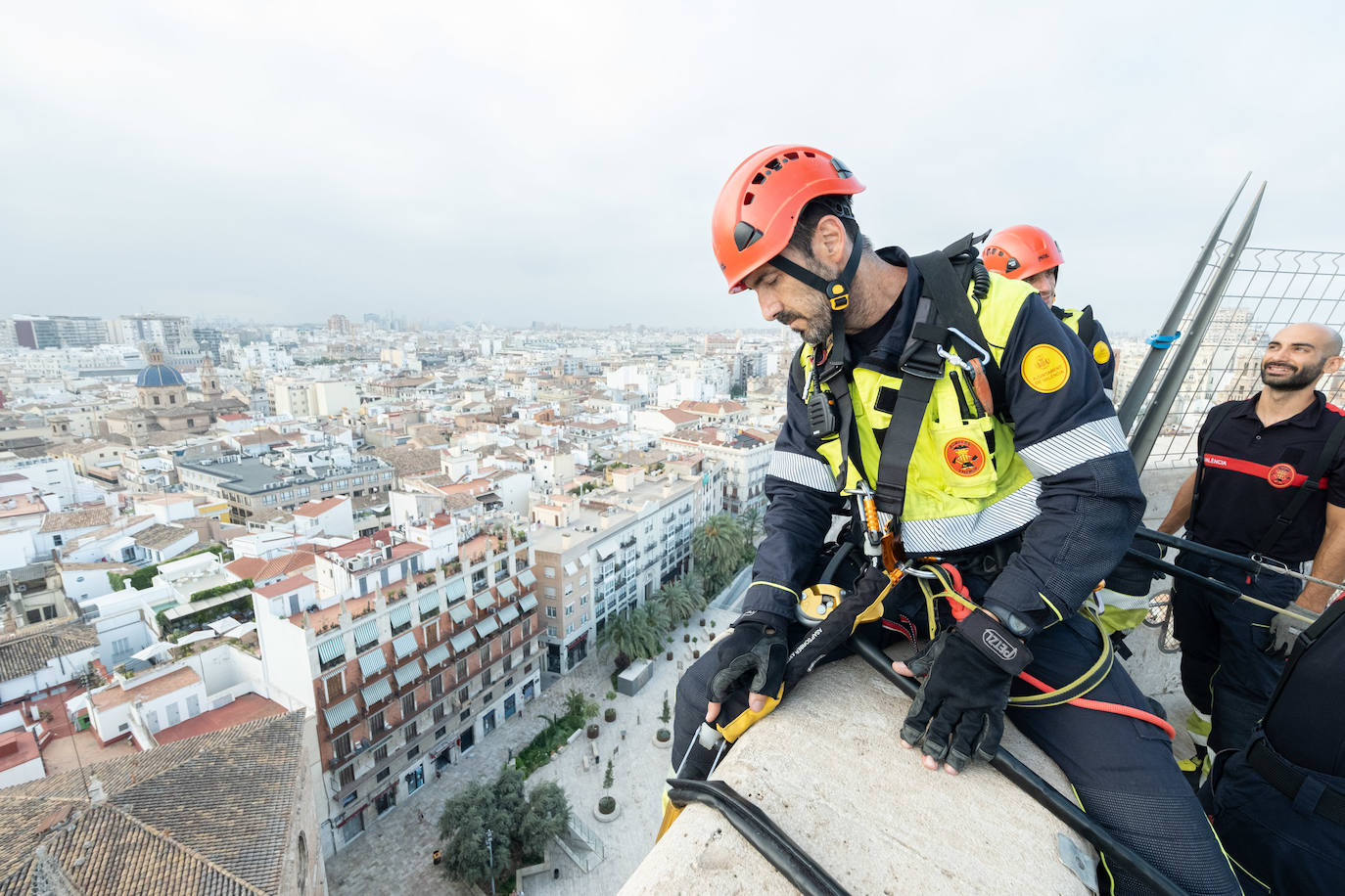 Un simulacro de evacuación sorprende en pleno Micalet