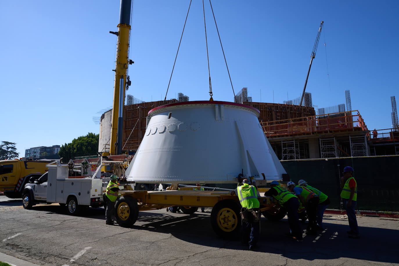 Endeavour, el transbordador espacial de la NASA, se prepara para conquistar el espacio