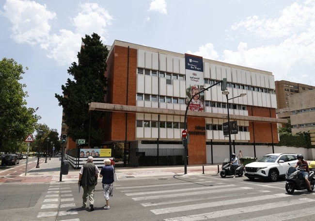 Fachada del Colegio Guadalaviar.