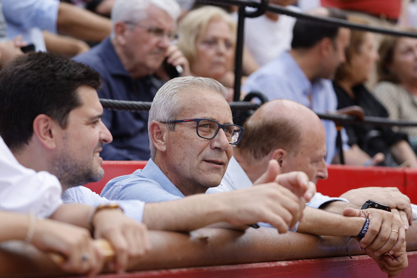 Los rostros conocidos que han asistido a la Plaza de Toros de Valencia