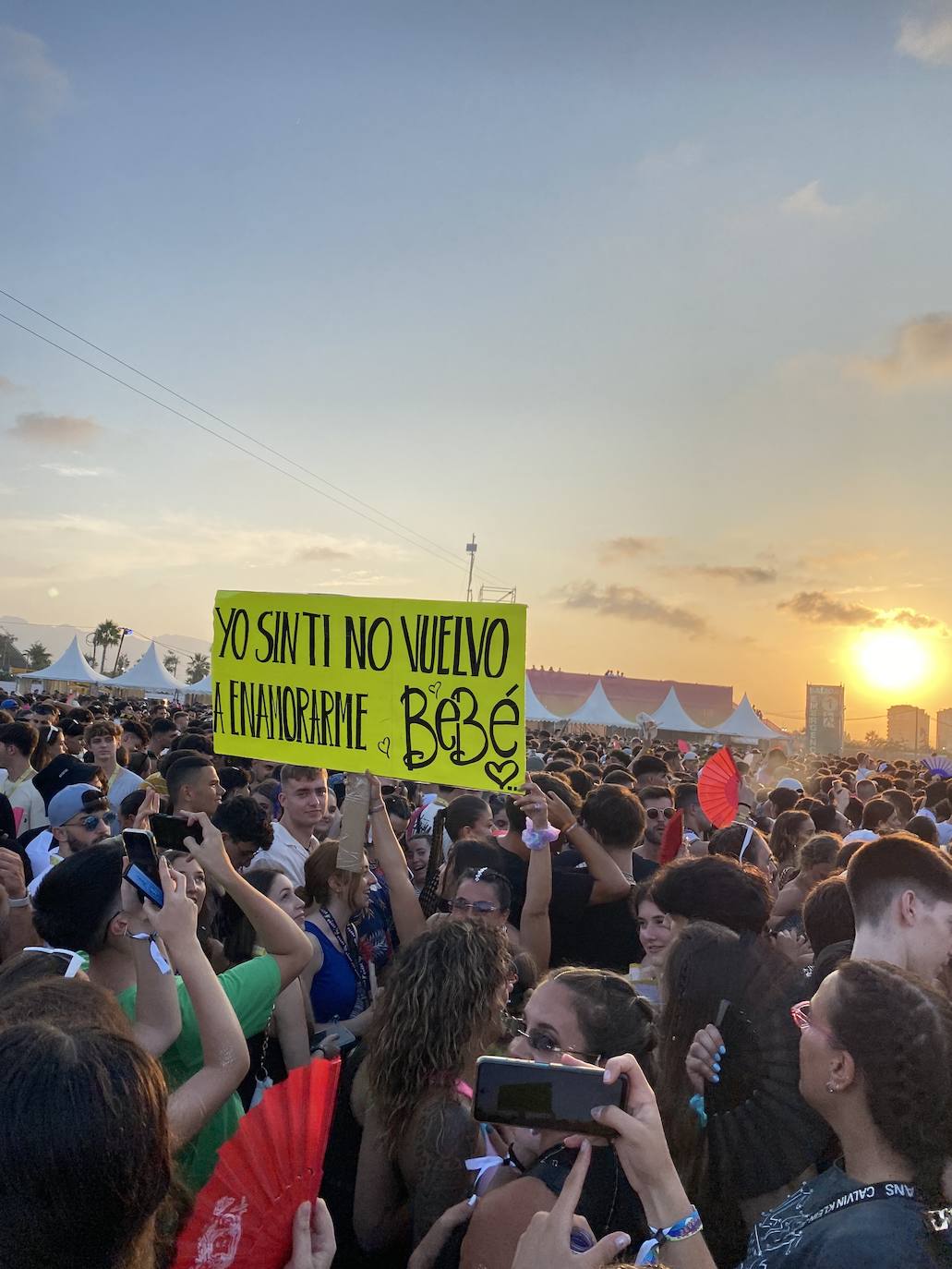 Fotos: Ozuna saca a cantar a su hija en el Zevra Festival de Cullera 2023