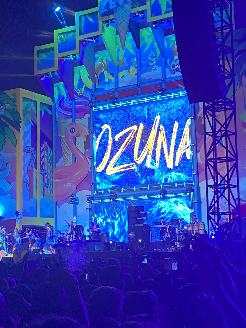 Fotos: Ozuna saca a cantar a su hija en el Zevra Festival de Cullera 2023