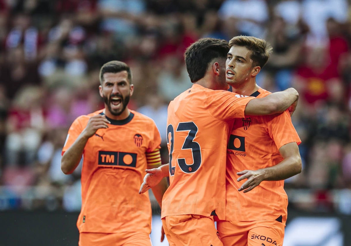 Celebración del gol de Alberto Marí.