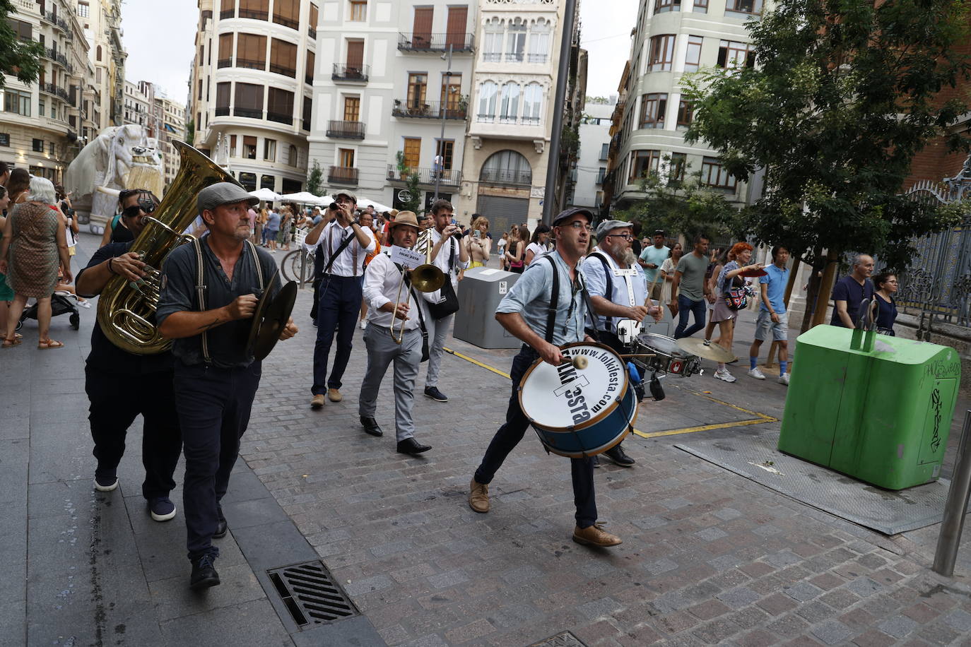 La Feria de Julio llena Valencia de fiesta con la Gran Nit de Juliol