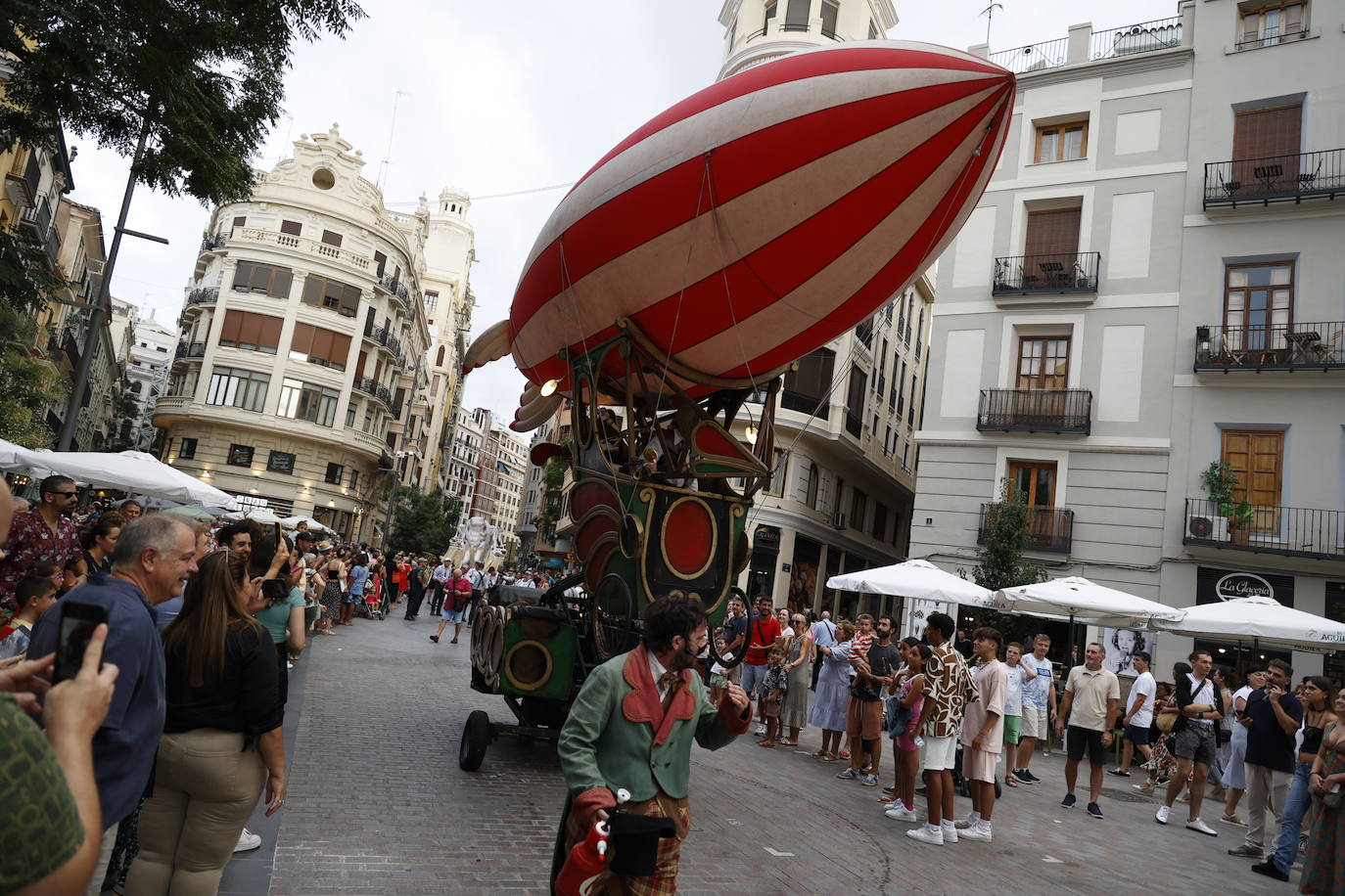 La Feria de Julio llena Valencia de fiesta con la Gran Nit de Juliol