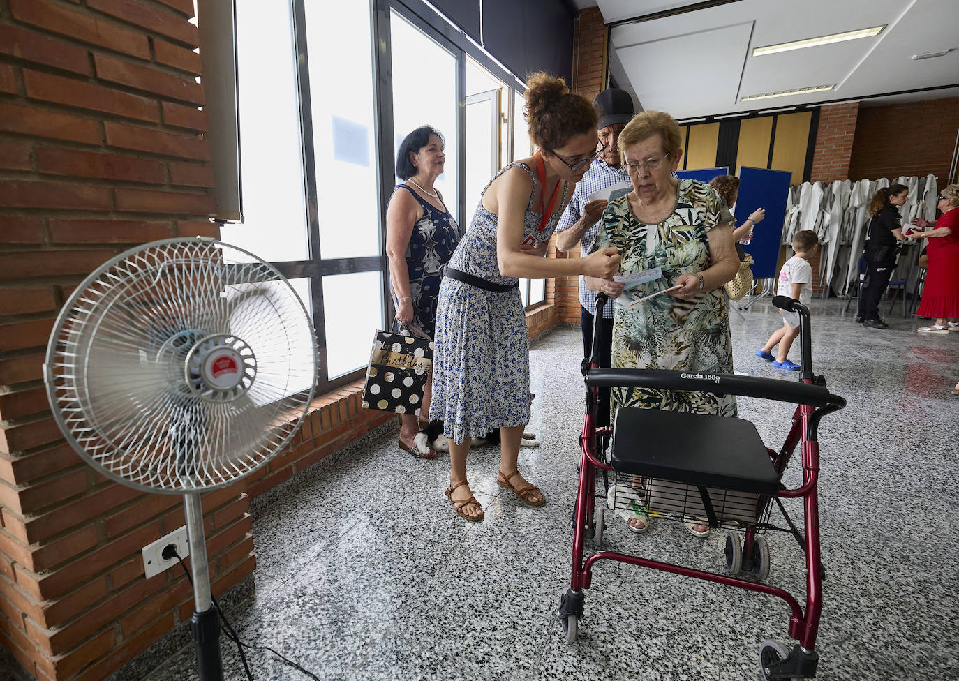 Las mejores imágenes de la jornada electoral en Valencia