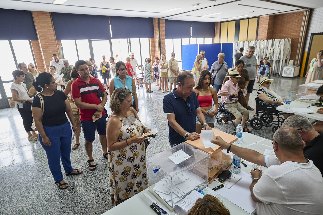 Las mejores imágenes de la jornada electoral en Valencia