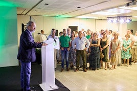 Carlos Flores Juberías valora los resultados de las generales en la sede de Vox en Valencia.