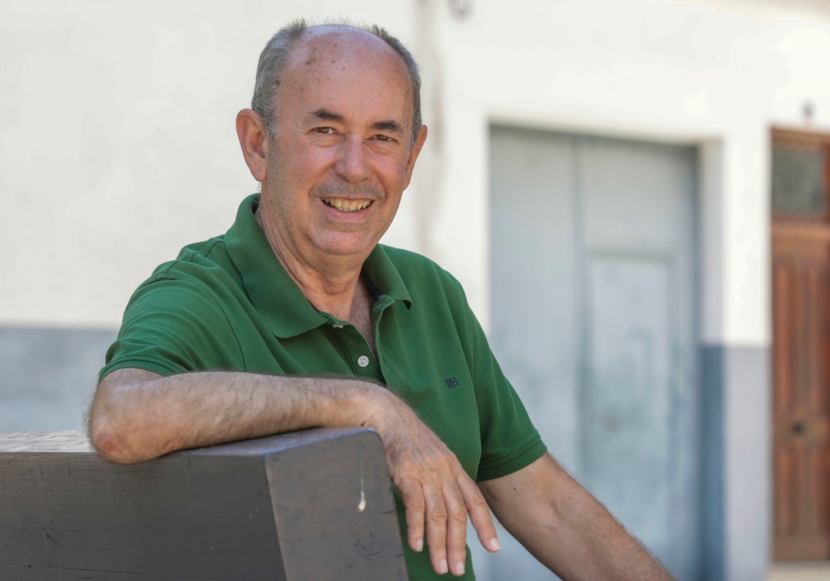 «La plaza del pueblo es la red social más importante»