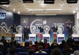 Los niños durante el sorteo dela Lotería Nacional.