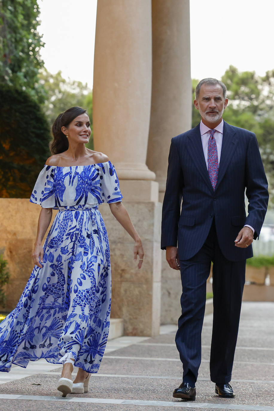 Los Reyes reciben a la sociedad civil balear en el palacio de Marivent