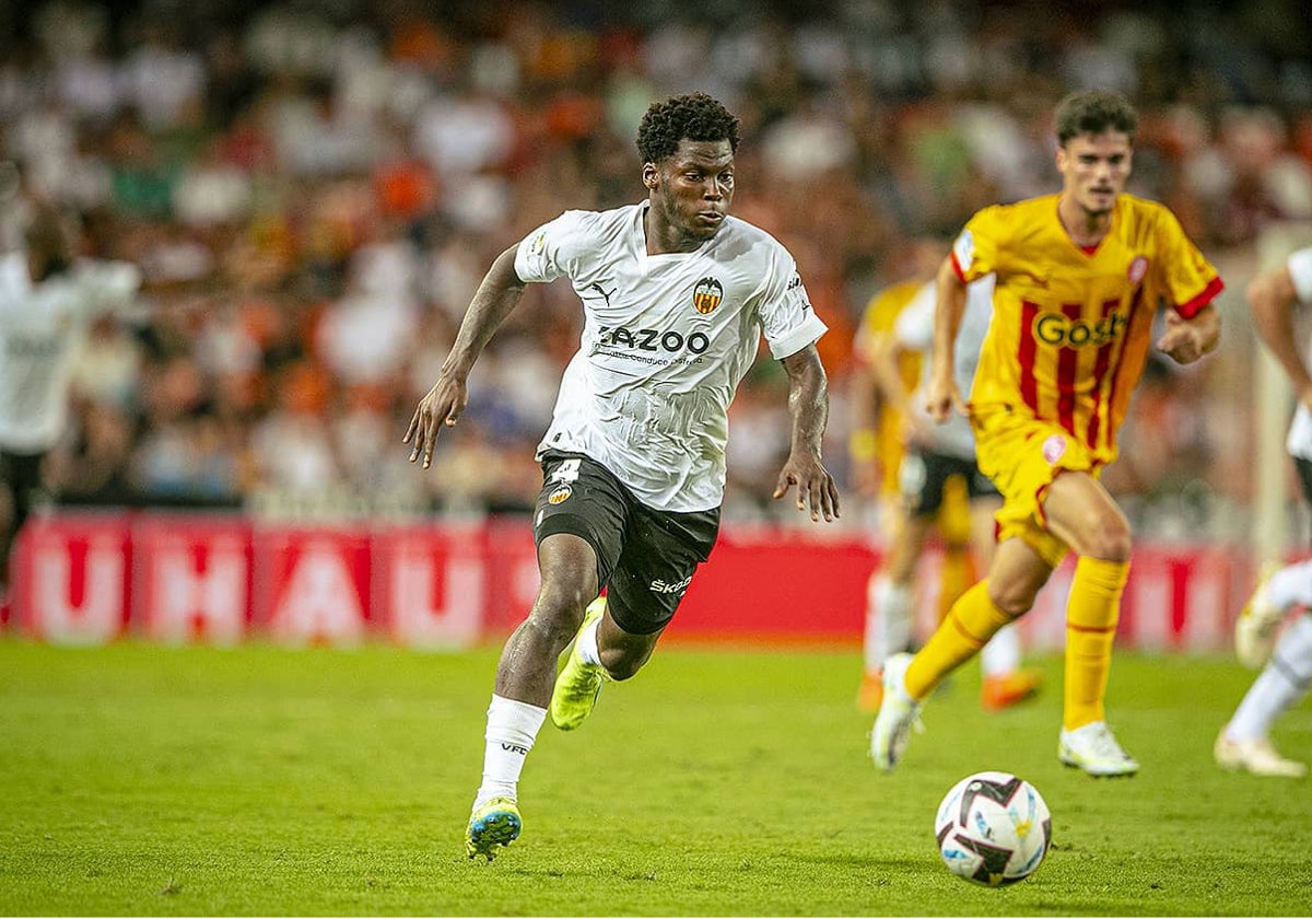 Yunus Musah en un partido ante el Girona FC