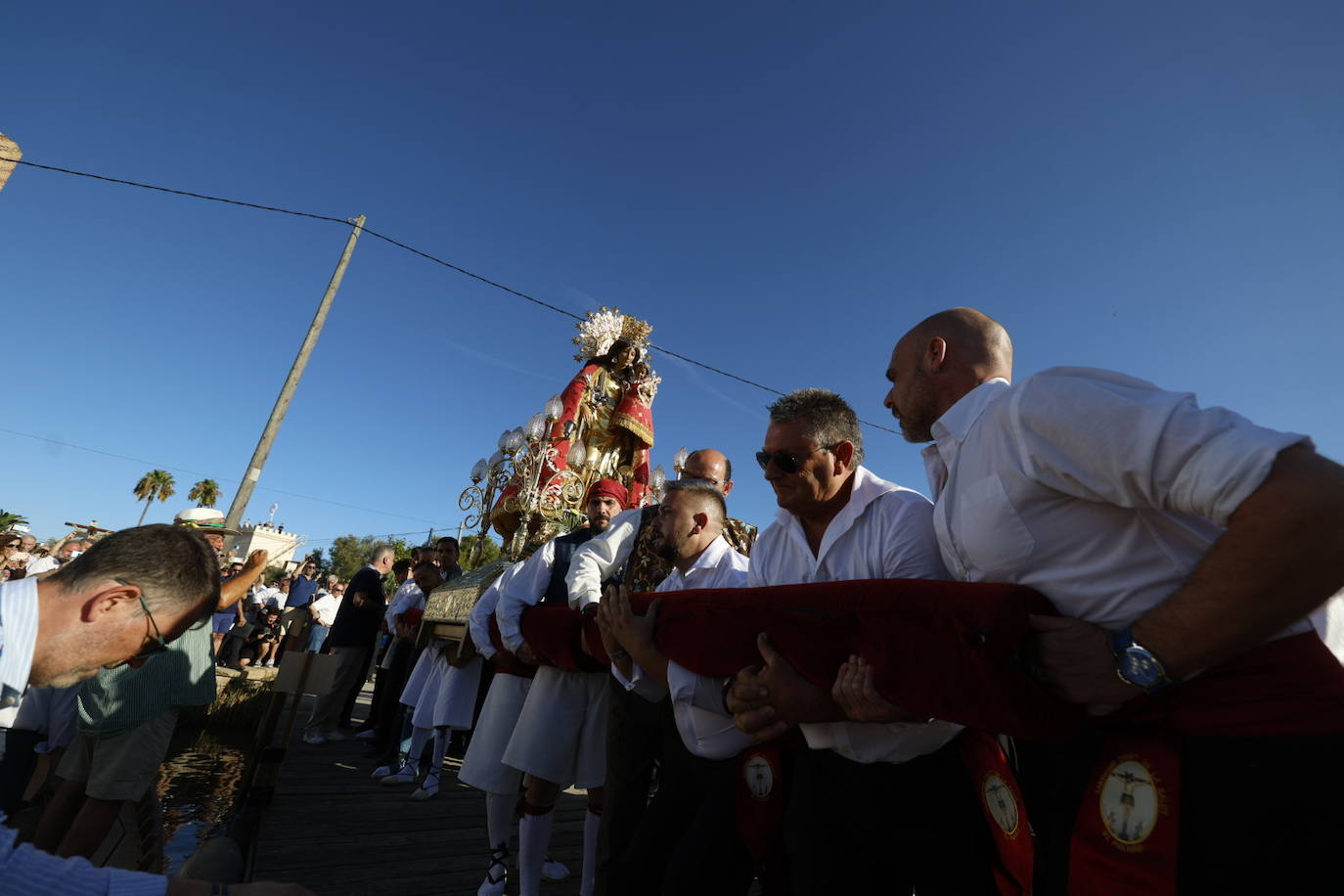 La Mare de Déu brilla en El Palmar