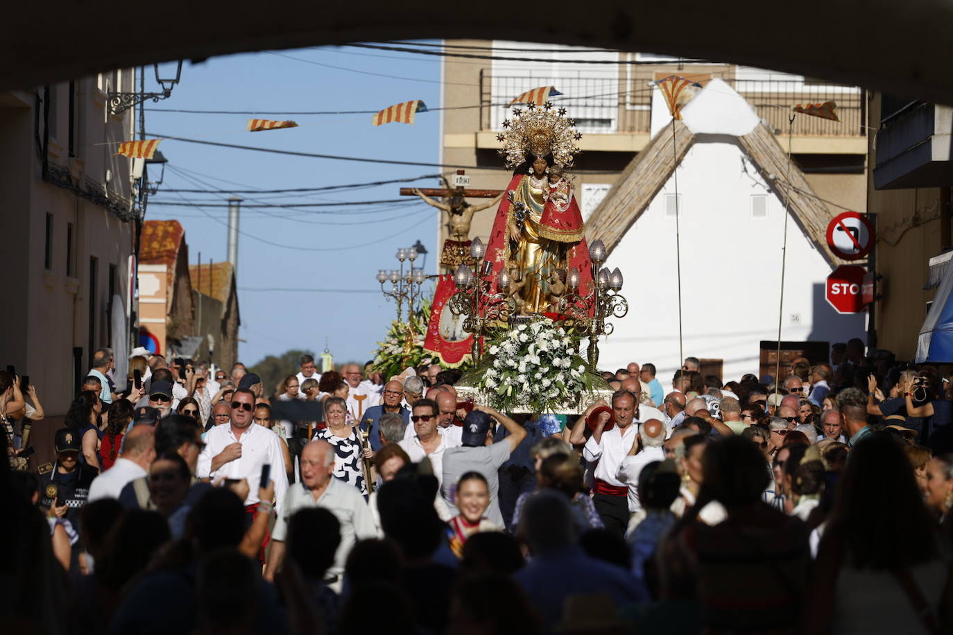 La Mare de Déu brilla en El Palmar