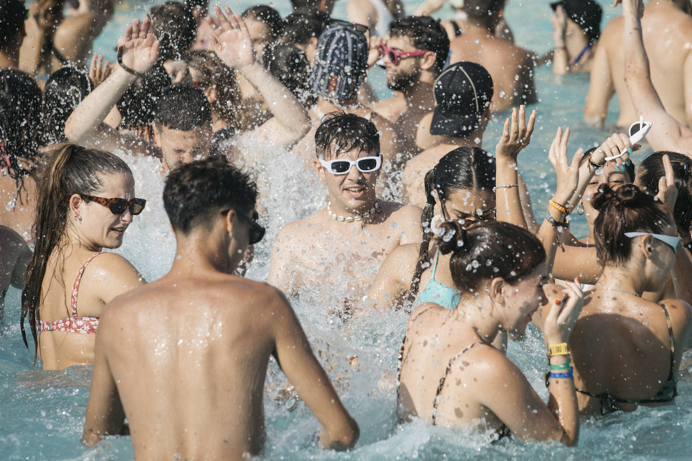 El Arenal Sound canta y baila al ritmo de la &#039;Jeepeta&#039; en el segundo día de festival