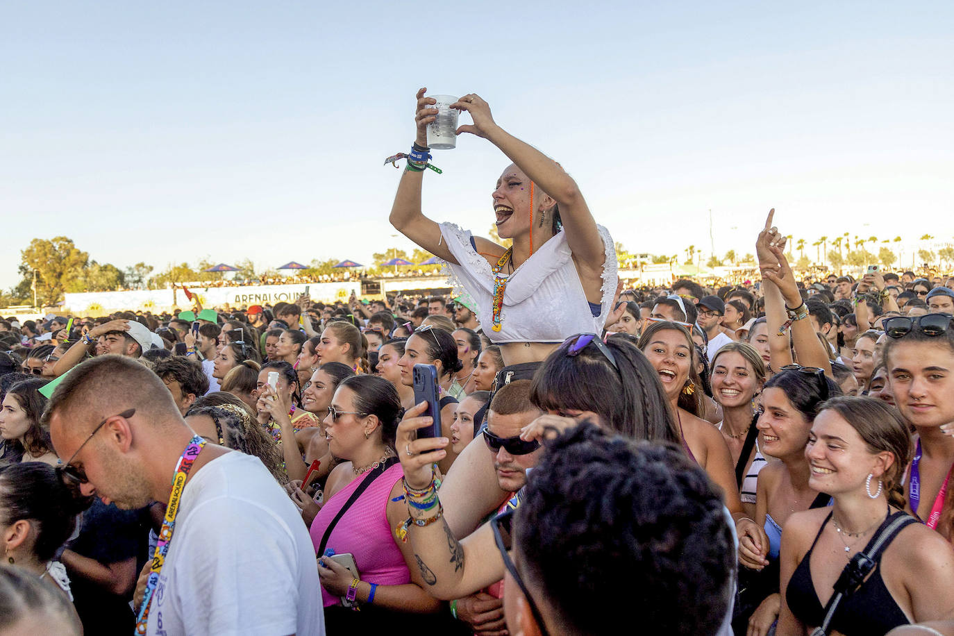 El Arenal Sound canta y baila al ritmo de la &#039;Jeepeta&#039; en el segundo día de festival